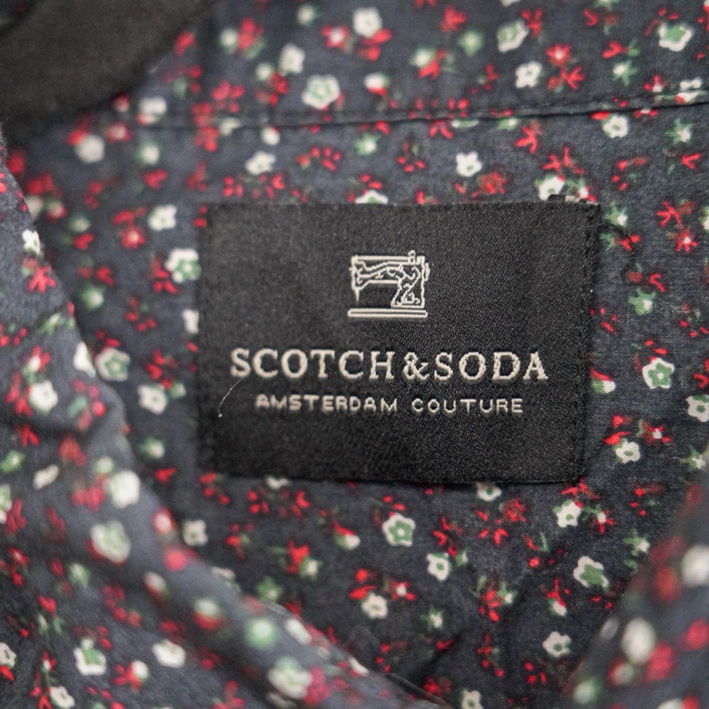 Scotch & Soda Floral Shirt - Dark Backdrop, Colorful Floral Pattern, Size XL - Picture 3 of 4